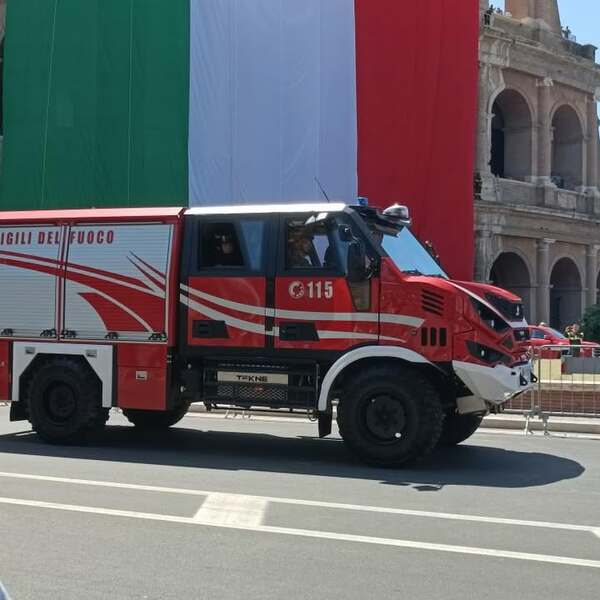 Veicoli TEKNE alla parata del 2 giugno 2025