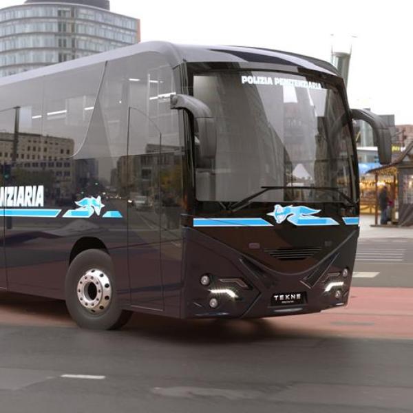 Horton-P: a new bus for prisoners transport