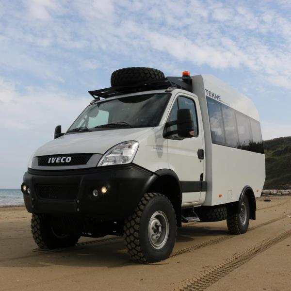 Offroad Minibus on Iveco Daily 4x4