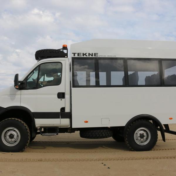 Offroad minibus made by Tekne on Iveco Daily 4x4