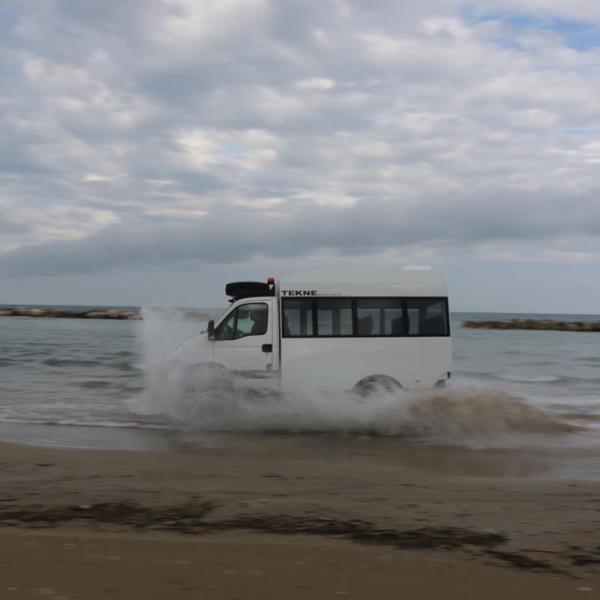 Tekne designs and realizes 4x4 minibus tailor-made for you